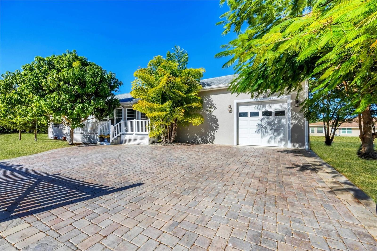 400 ISABEL ST, NORTH PORT, FL, 34287