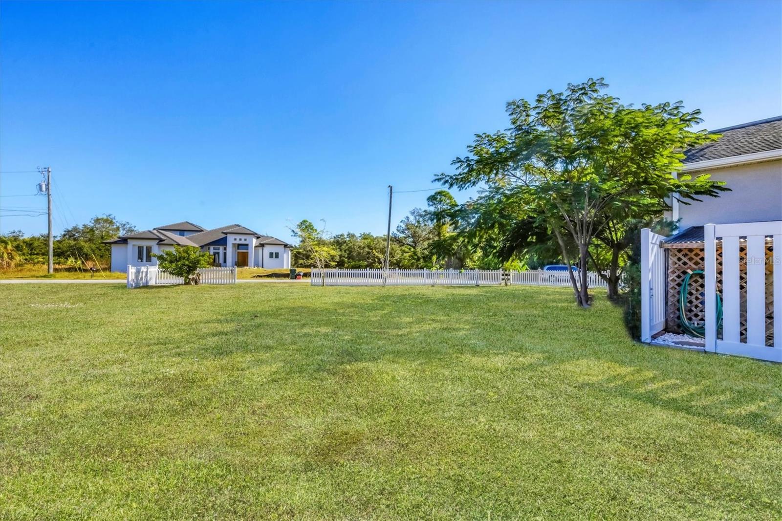 400 ISABEL ST, NORTH PORT, FL, 34287