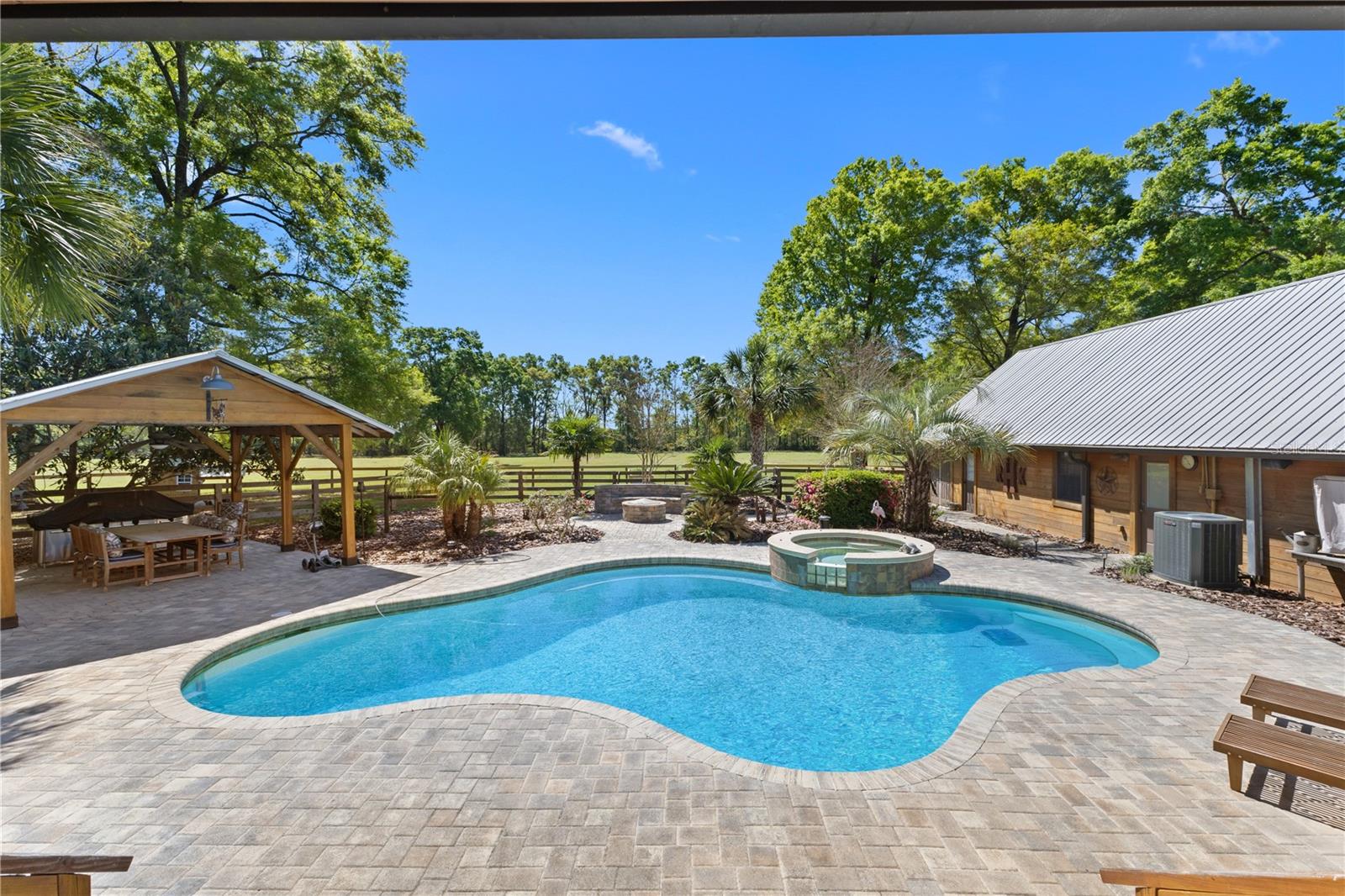 25743 NW 62ND AVE, HIGH SPRINGS, FL, 32643