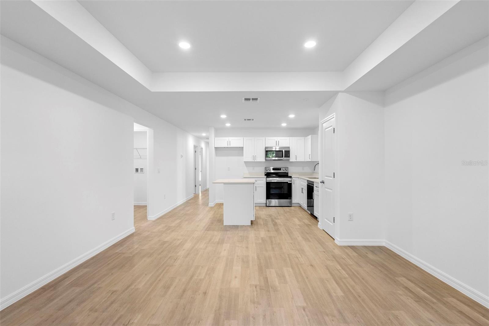 2264 SUANEE, EUSTIS, FL, 32726