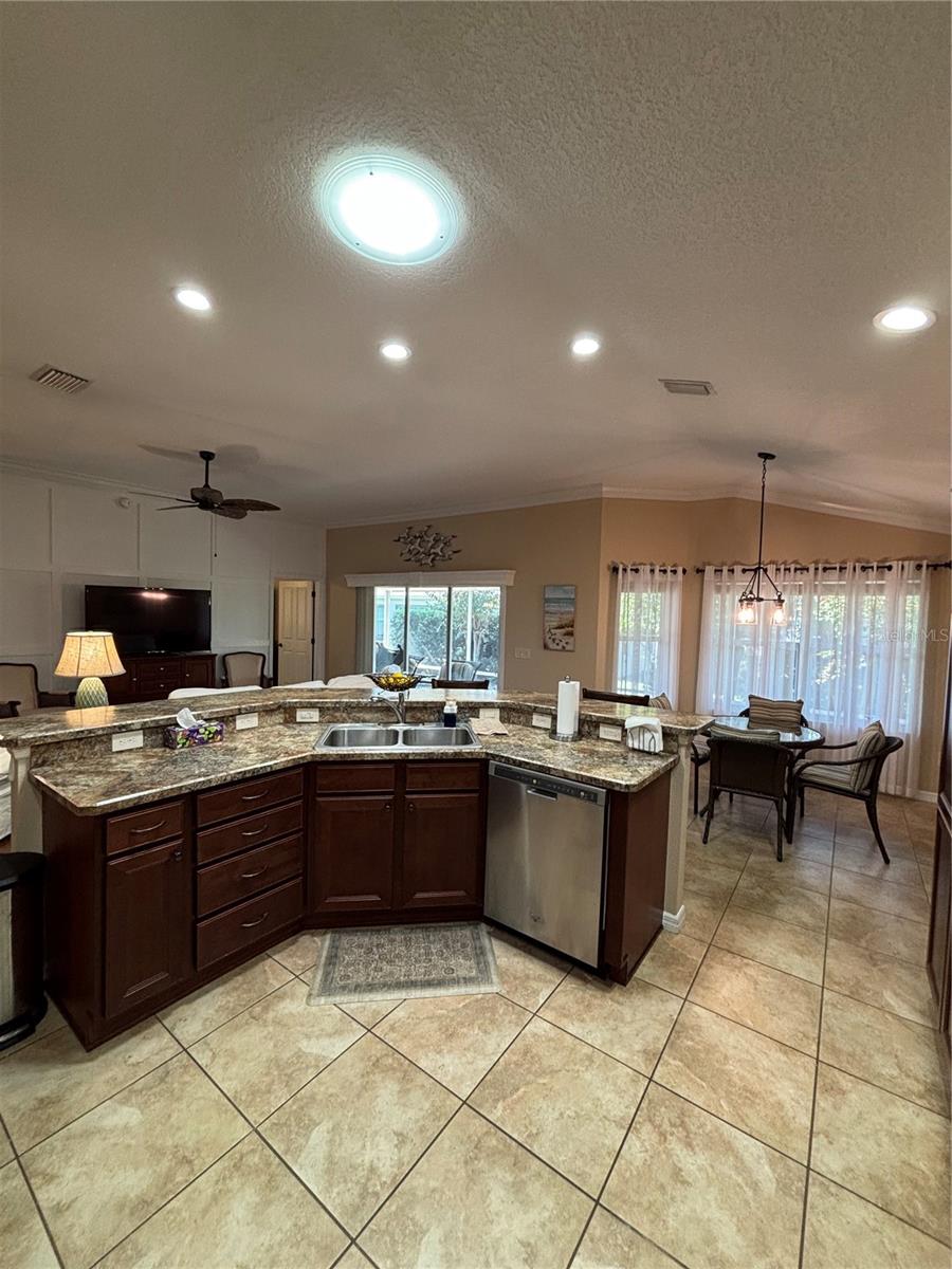 2924 FRENCH OAK AVE, THE VILLAGES, FL, 32163