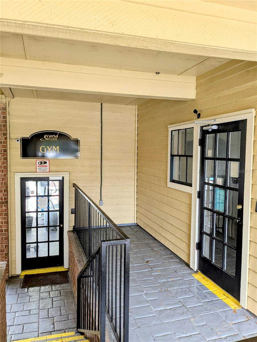 8702 MALLARD RESERVE DR #104, TAMPA, FL, 33614