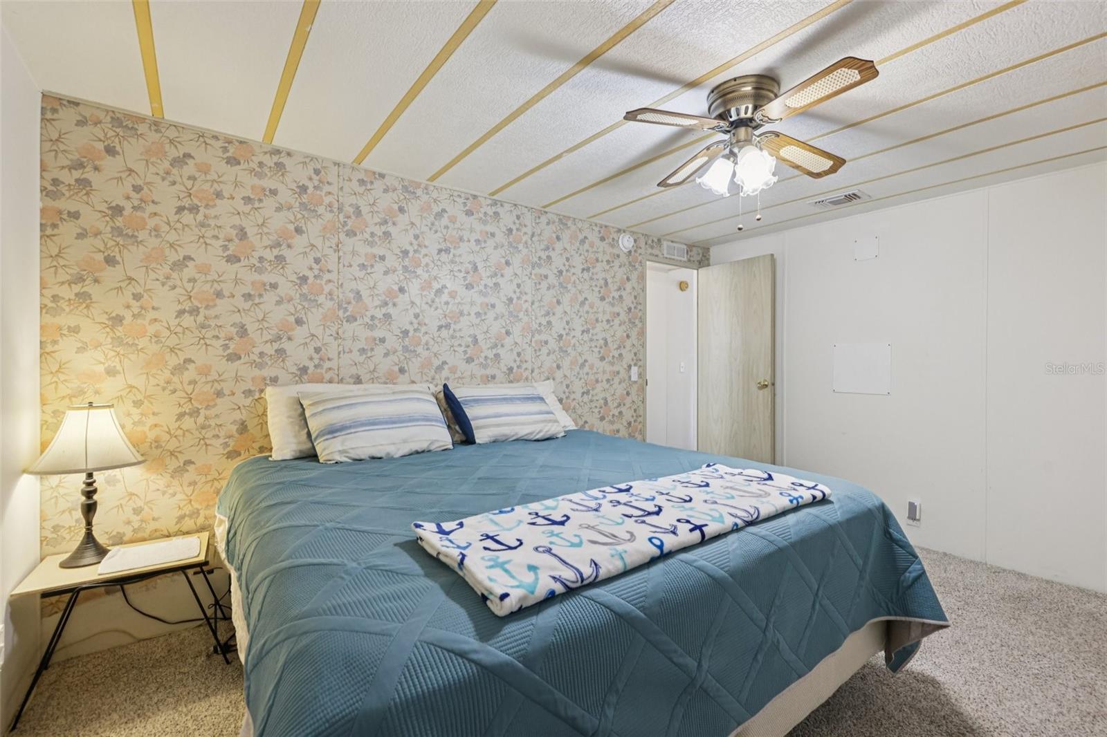 6786 NE 5TH PL, OCALA, FL, 34470