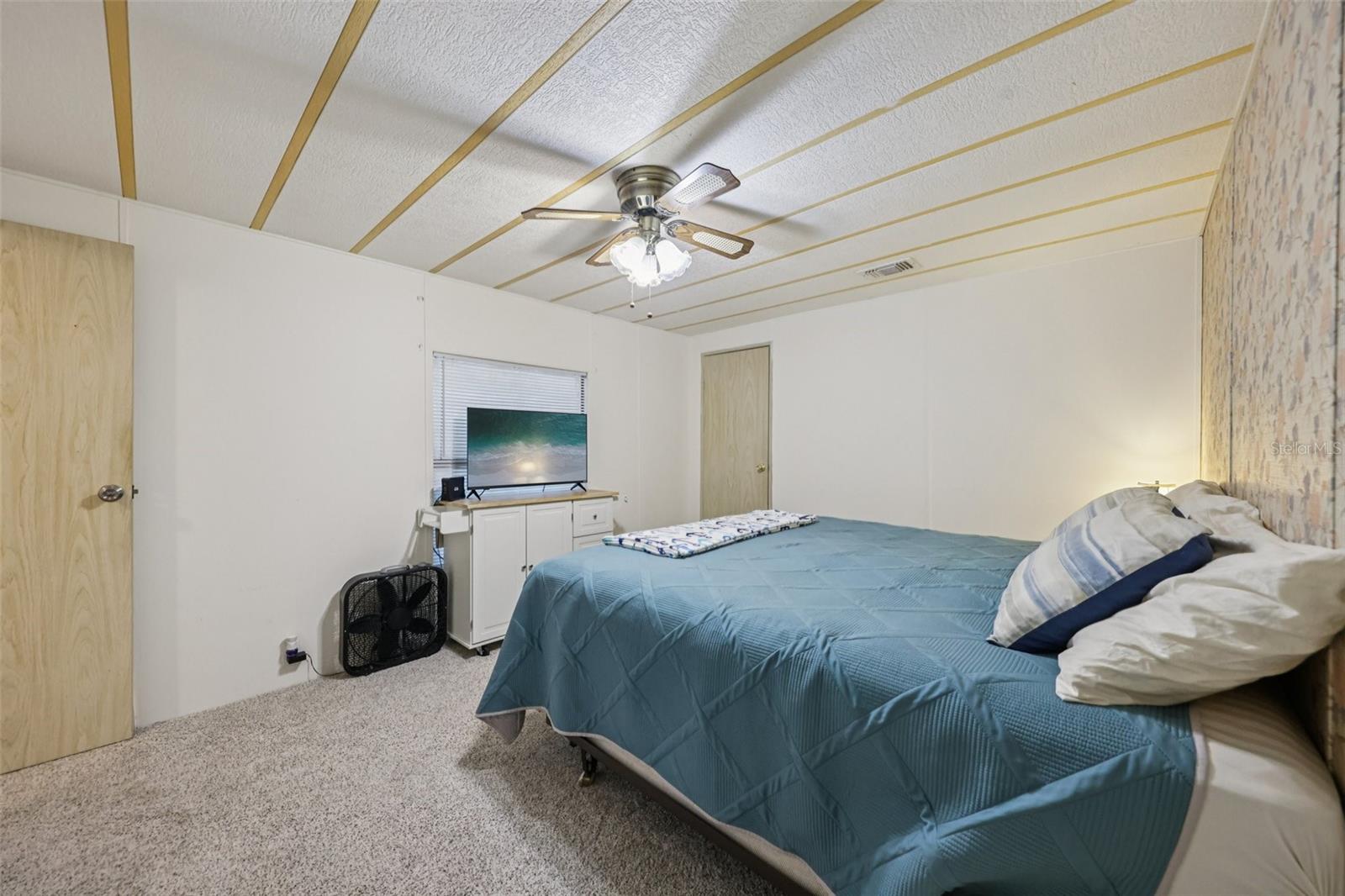 6786 NE 5TH PL, OCALA, FL, 34470