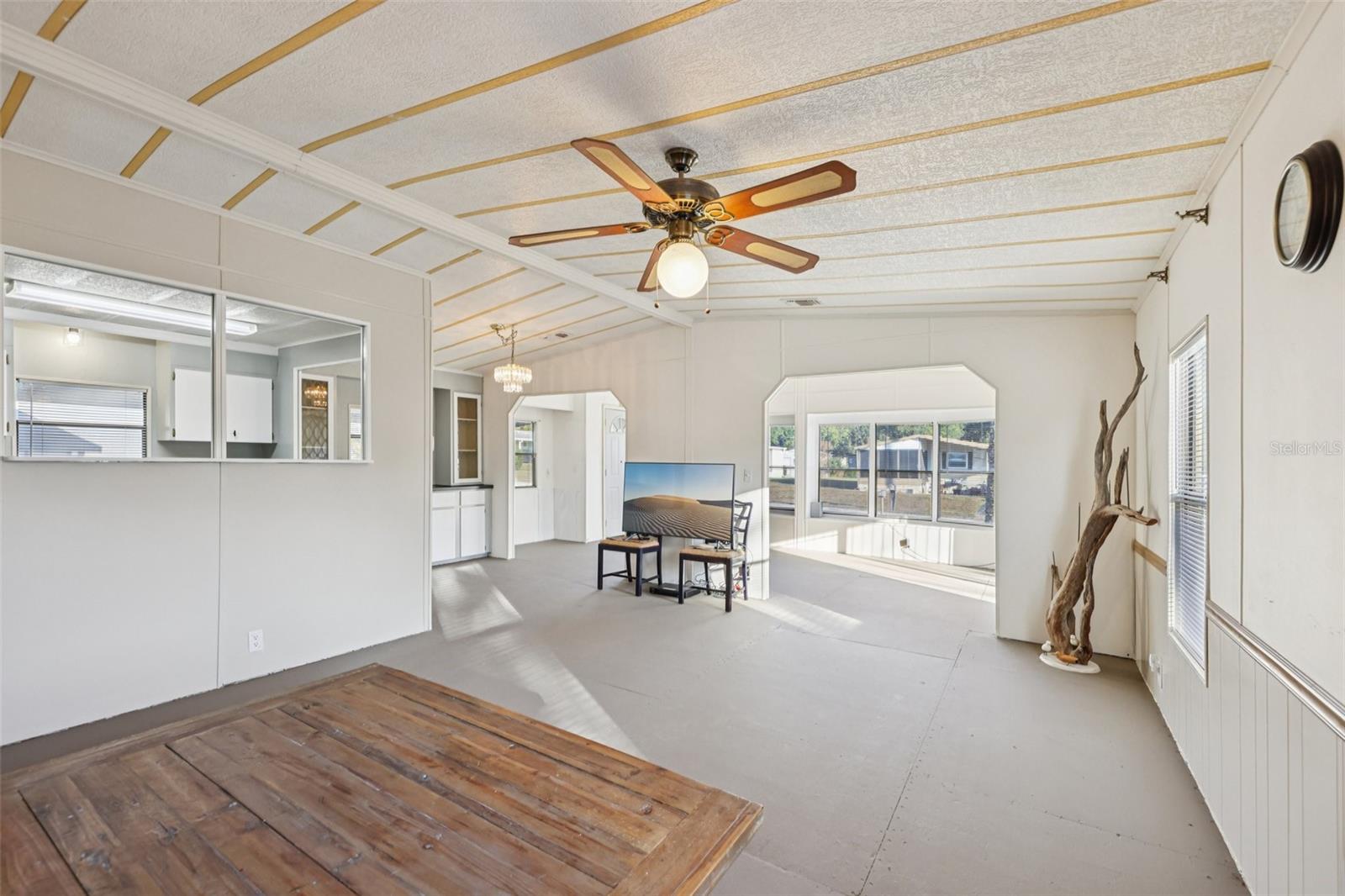 6786 NE 5TH PL, OCALA, FL, 34470