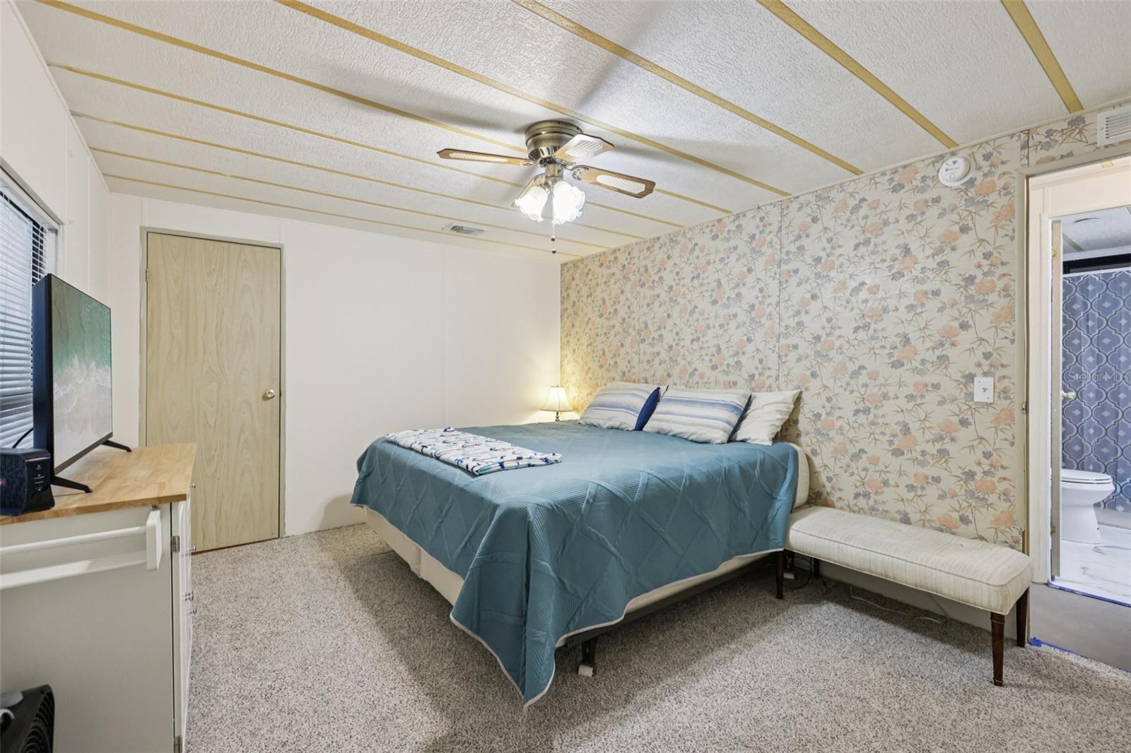 6786 NE 5TH PL, OCALA, FL, 34470