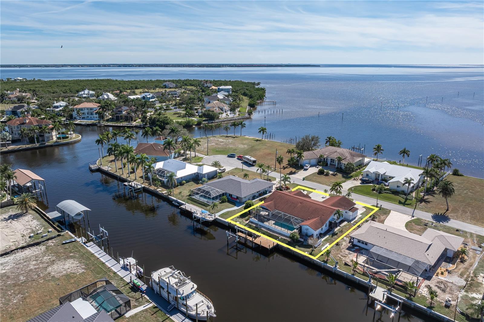 136 CREEK DR SE, PORT CHARLOTTE, FL, 33952