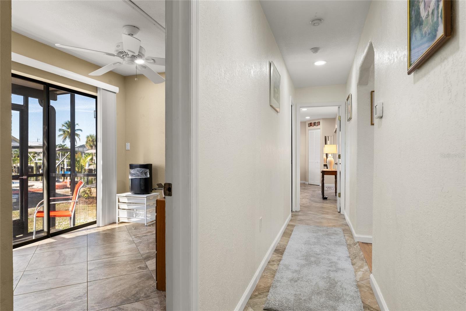 136 CREEK DR SE, PORT CHARLOTTE, FL, 33952