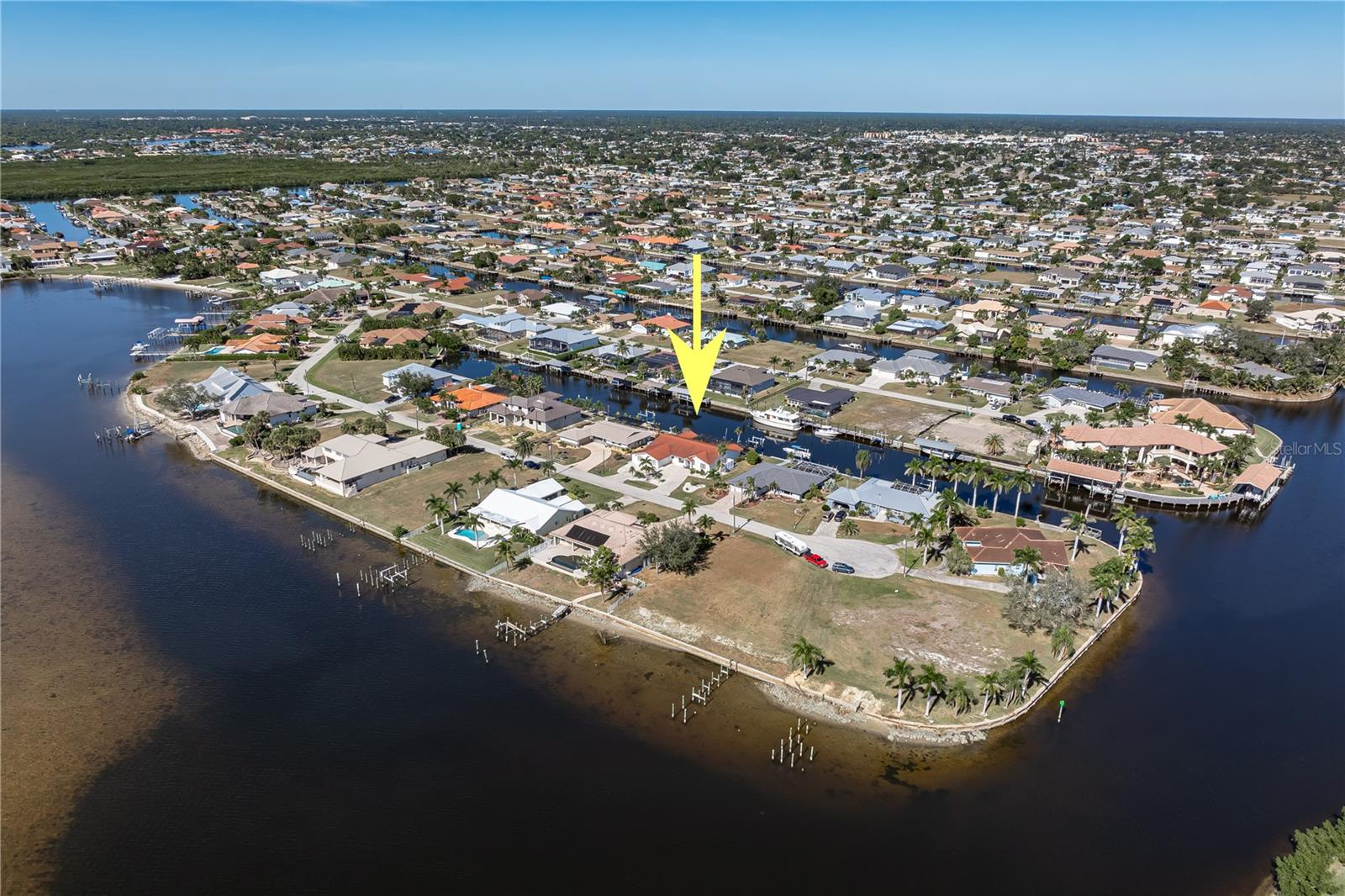 136 CREEK DR SE, PORT CHARLOTTE, FL, 33952