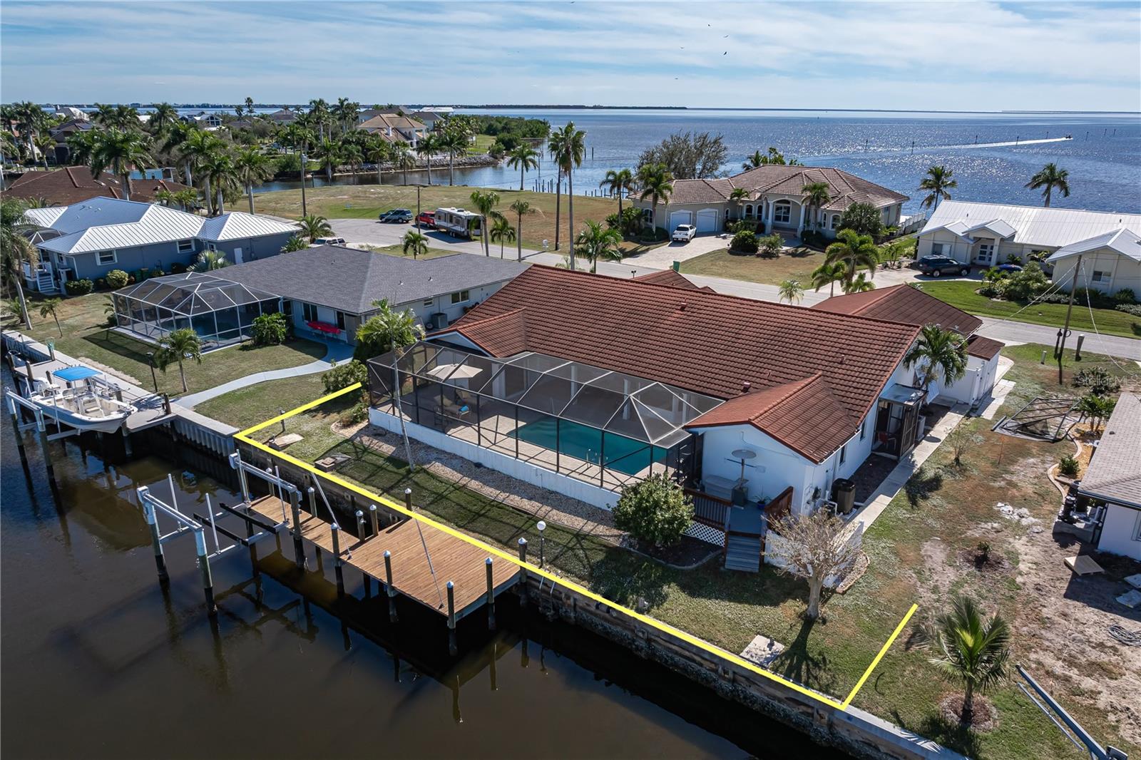 136 CREEK DR SE, PORT CHARLOTTE, FL, 33952