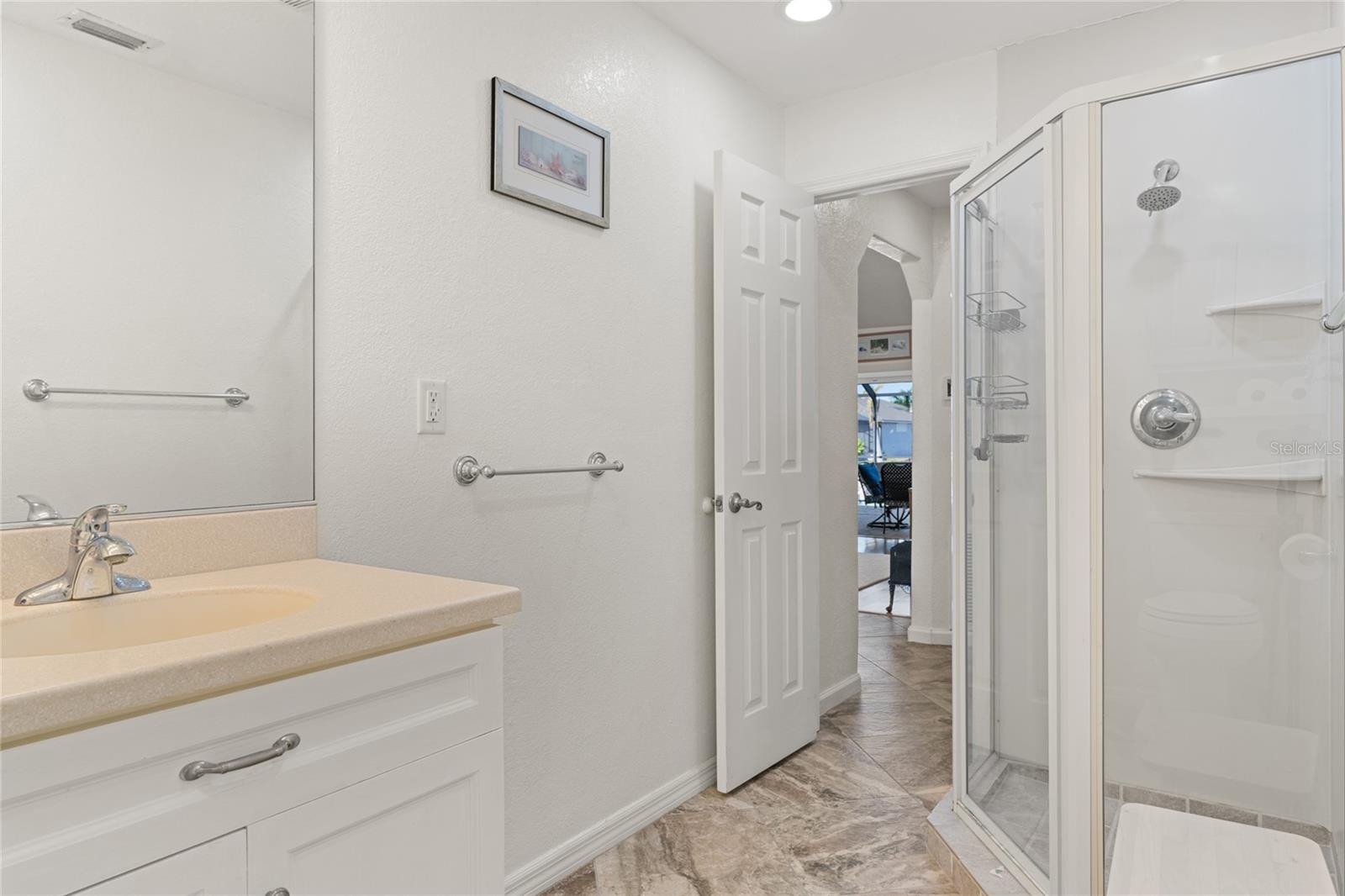 136 CREEK DR SE, PORT CHARLOTTE, FL, 33952