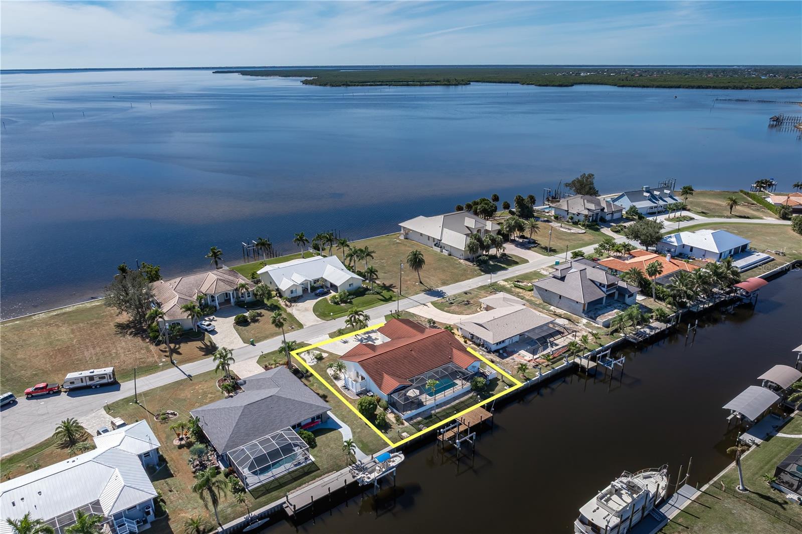 136 CREEK DR SE, PORT CHARLOTTE, FL, 33952