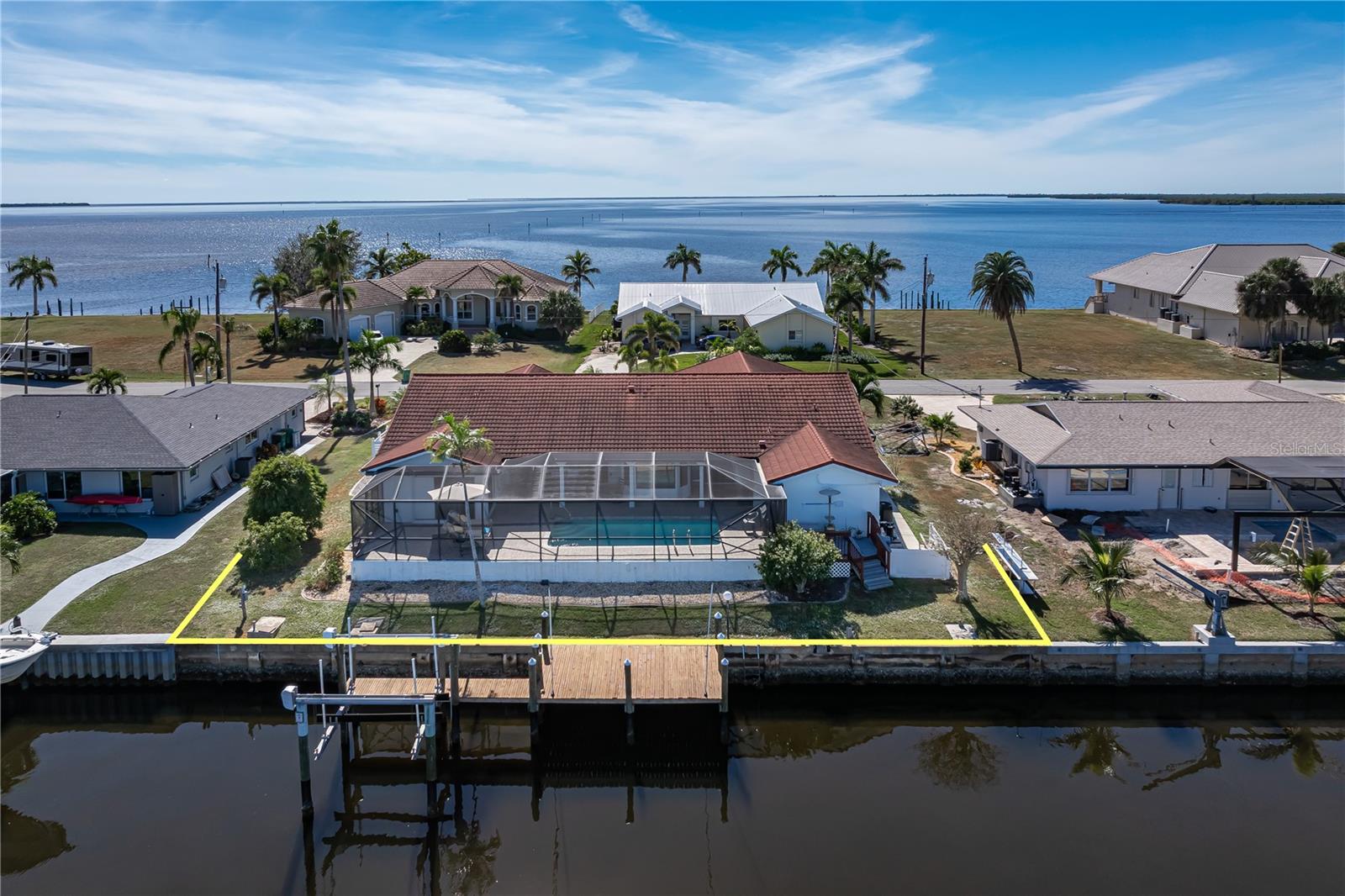 136 CREEK DR SE, PORT CHARLOTTE, FL, 33952