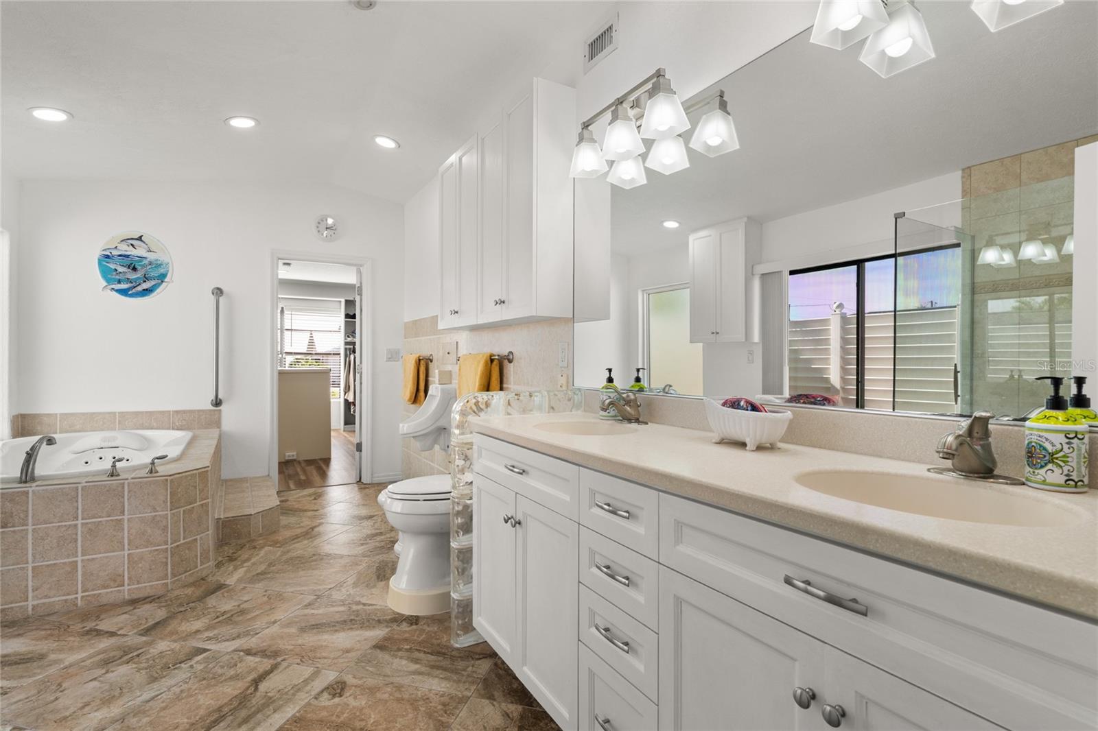 136 CREEK DR SE, PORT CHARLOTTE, FL, 33952