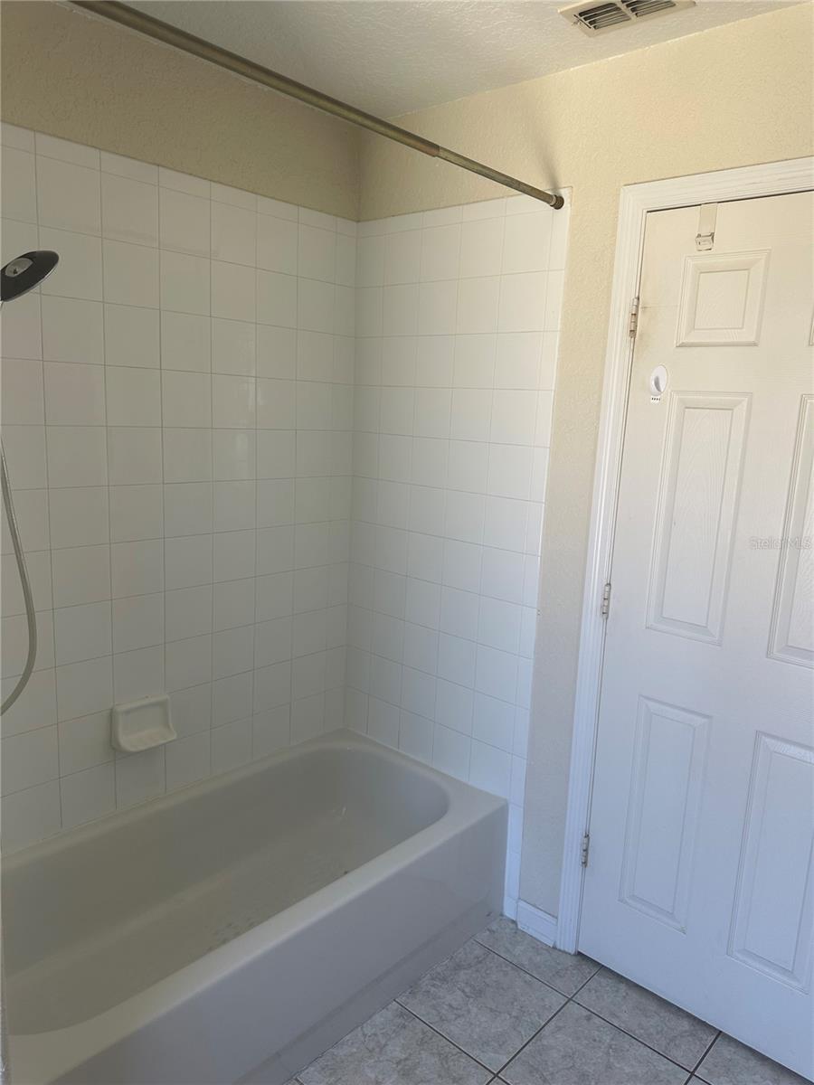 2746 HERONS LANDING DR, KISSIMMEE, FL, 34741