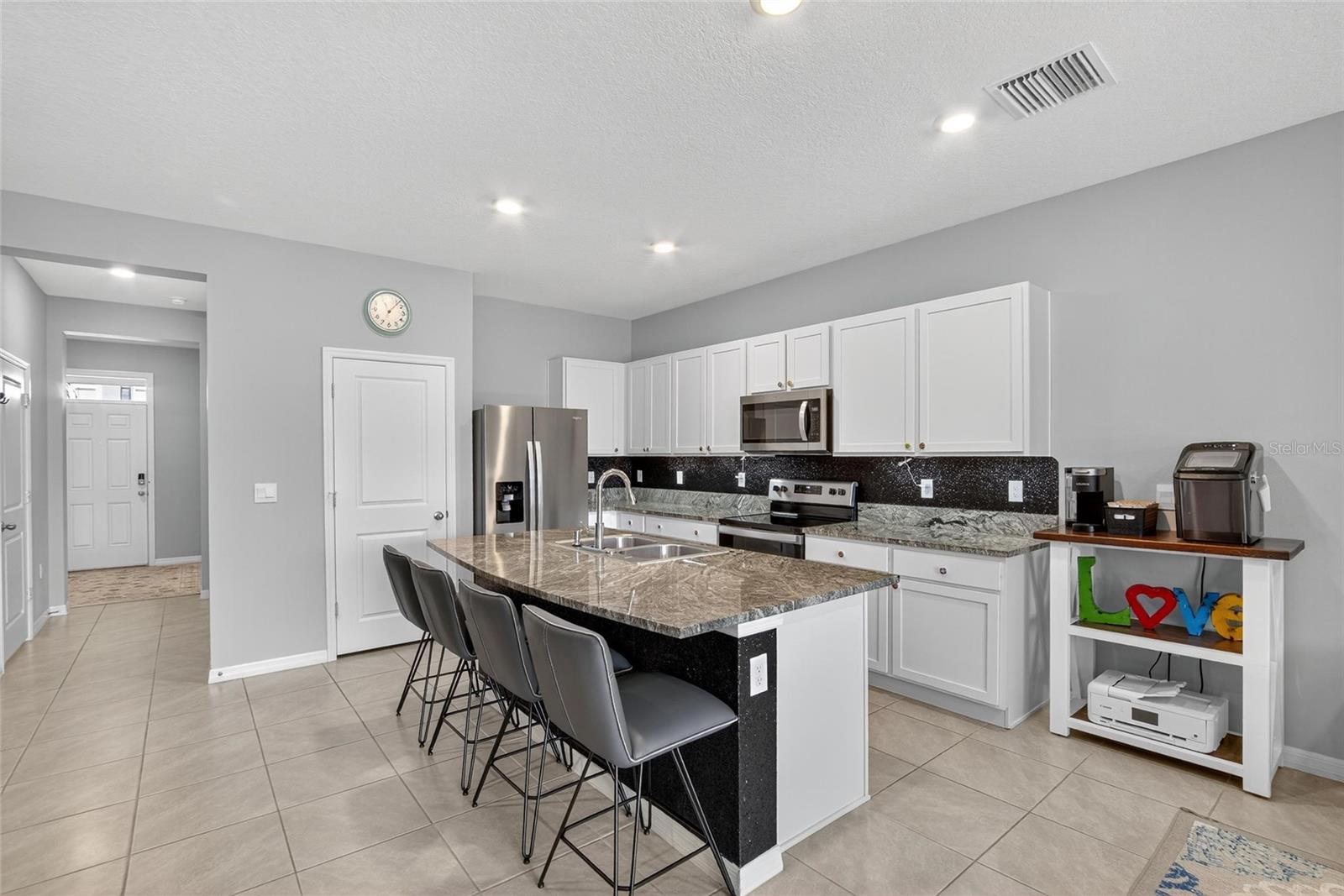 5055 CAPTAIN DAVIS DR, WIMAUMA, FL, 33598