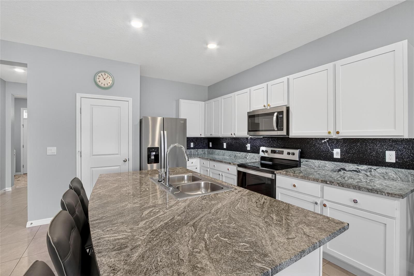 5055 CAPTAIN DAVIS DR, WIMAUMA, FL, 33598