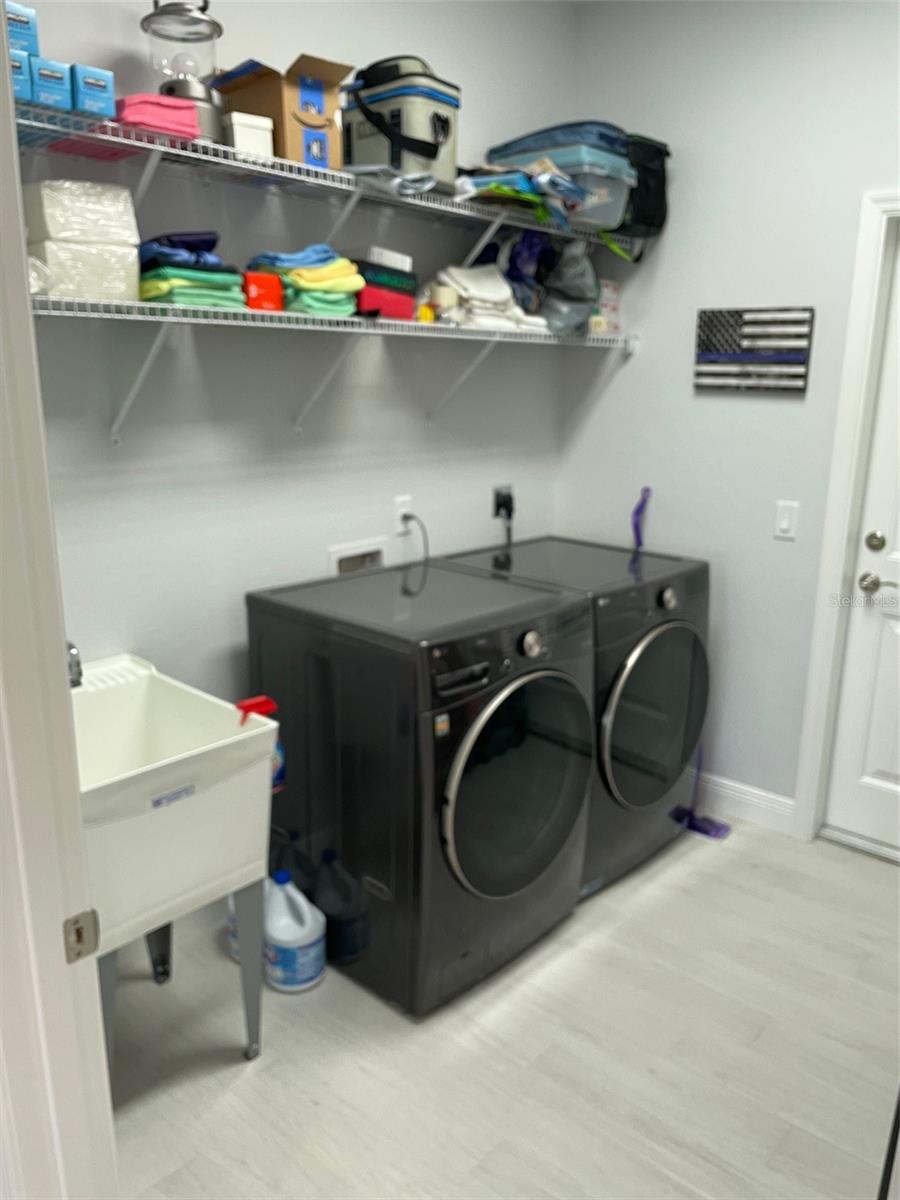 549 E TARPON BLVD NW, PORT CHARLOTTE, FL, 33952