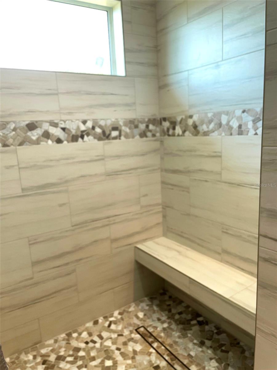 549 E TARPON BLVD NW, PORT CHARLOTTE, FL, 33952