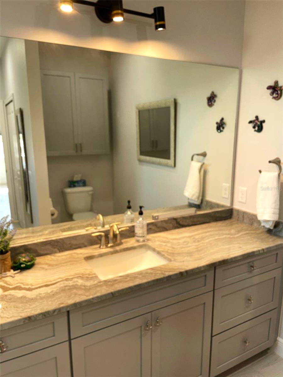 549 E TARPON BLVD NW, PORT CHARLOTTE, FL, 33952