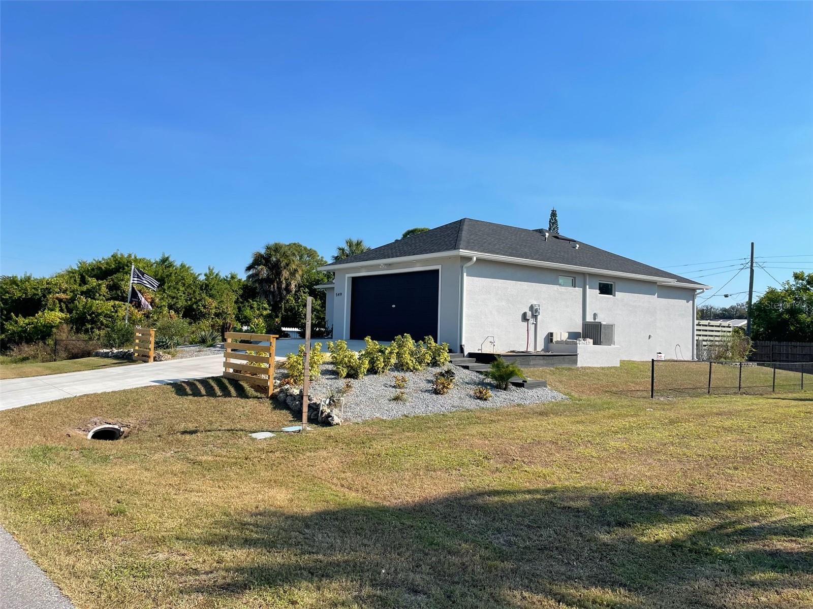 549 E TARPON BLVD NW, PORT CHARLOTTE, FL, 33952