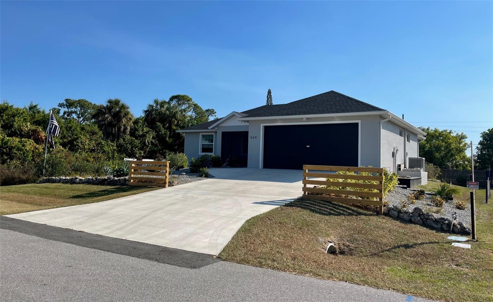 549 E TARPON BLVD NW, PORT CHARLOTTE, FL, 33952