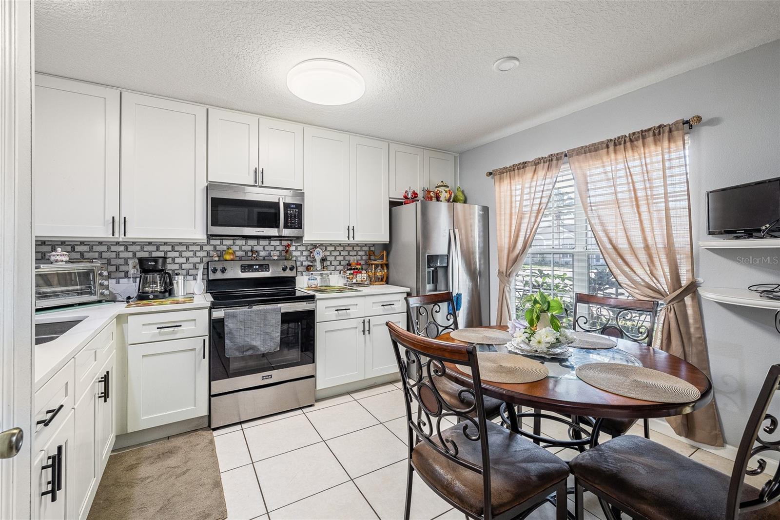 2174 CYPRESS BAY BLVD, KISSIMMEE, FL, 34743