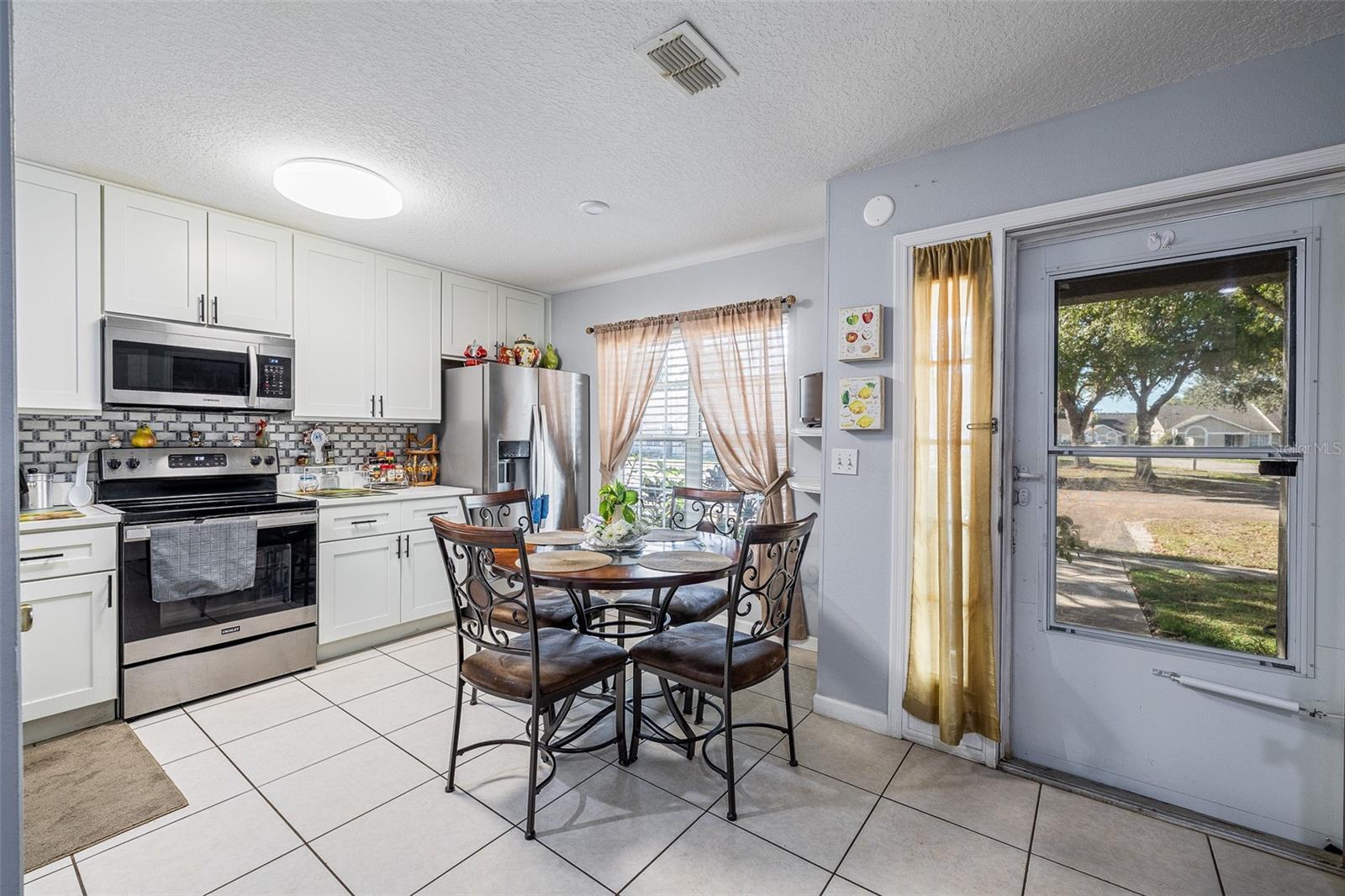 2174 CYPRESS BAY BLVD, KISSIMMEE, FL, 34743