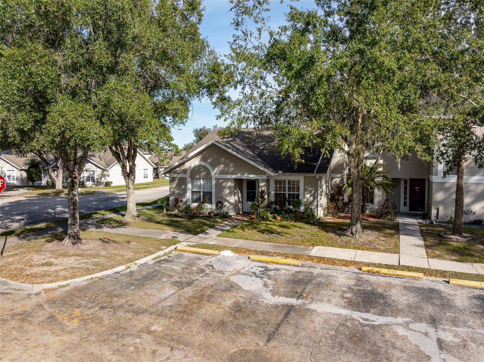 2174 CYPRESS BAY BLVD, KISSIMMEE, FL, 34743