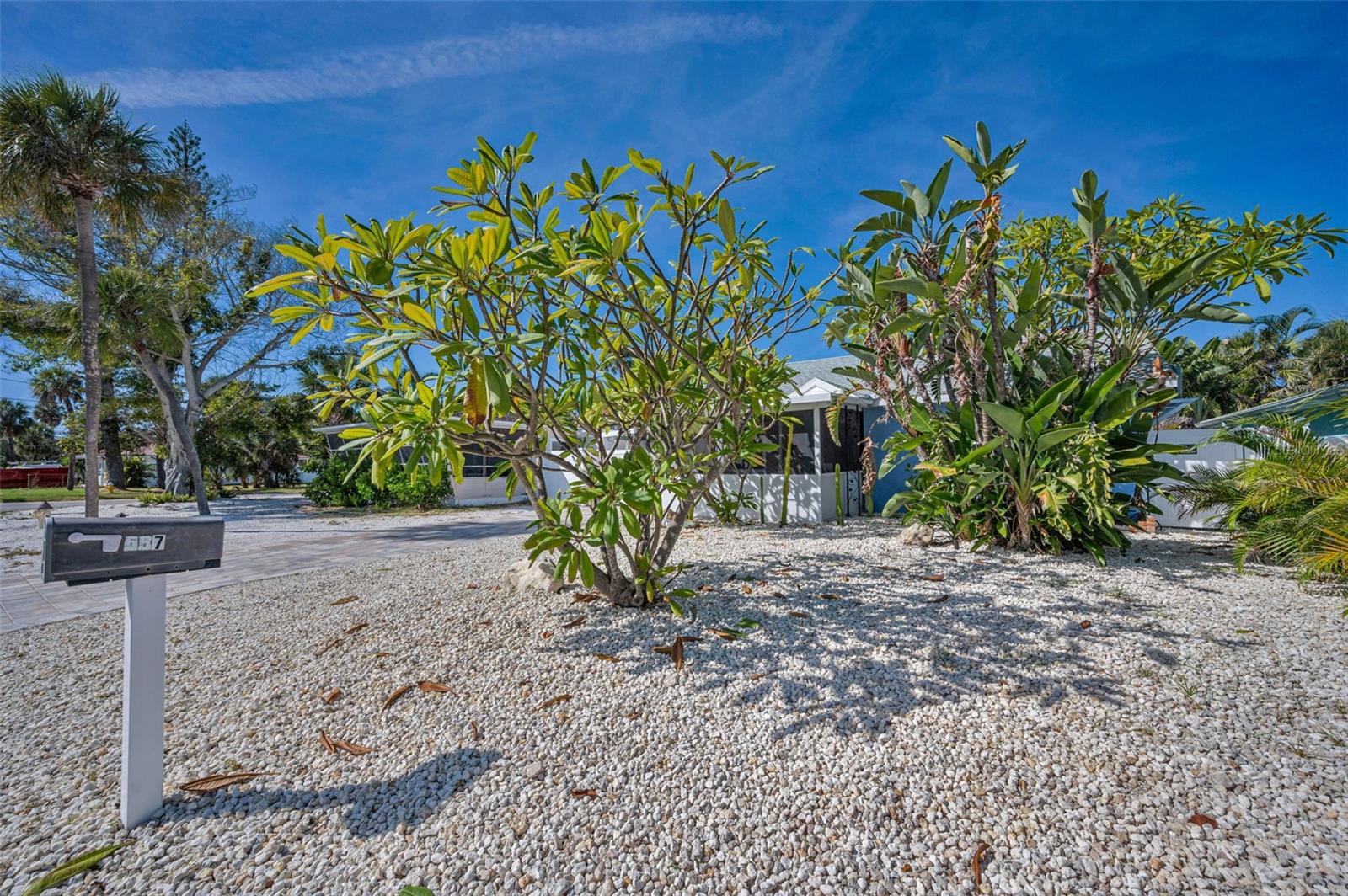 557 77TH AVE, ST PETE BEACH, FL, 33706