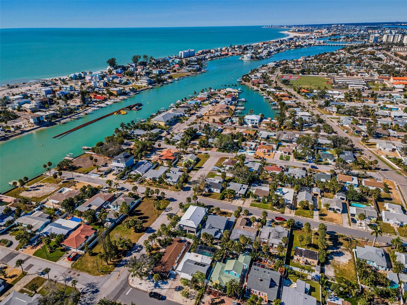 557 77TH AVE, ST PETE BEACH, FL, 33706