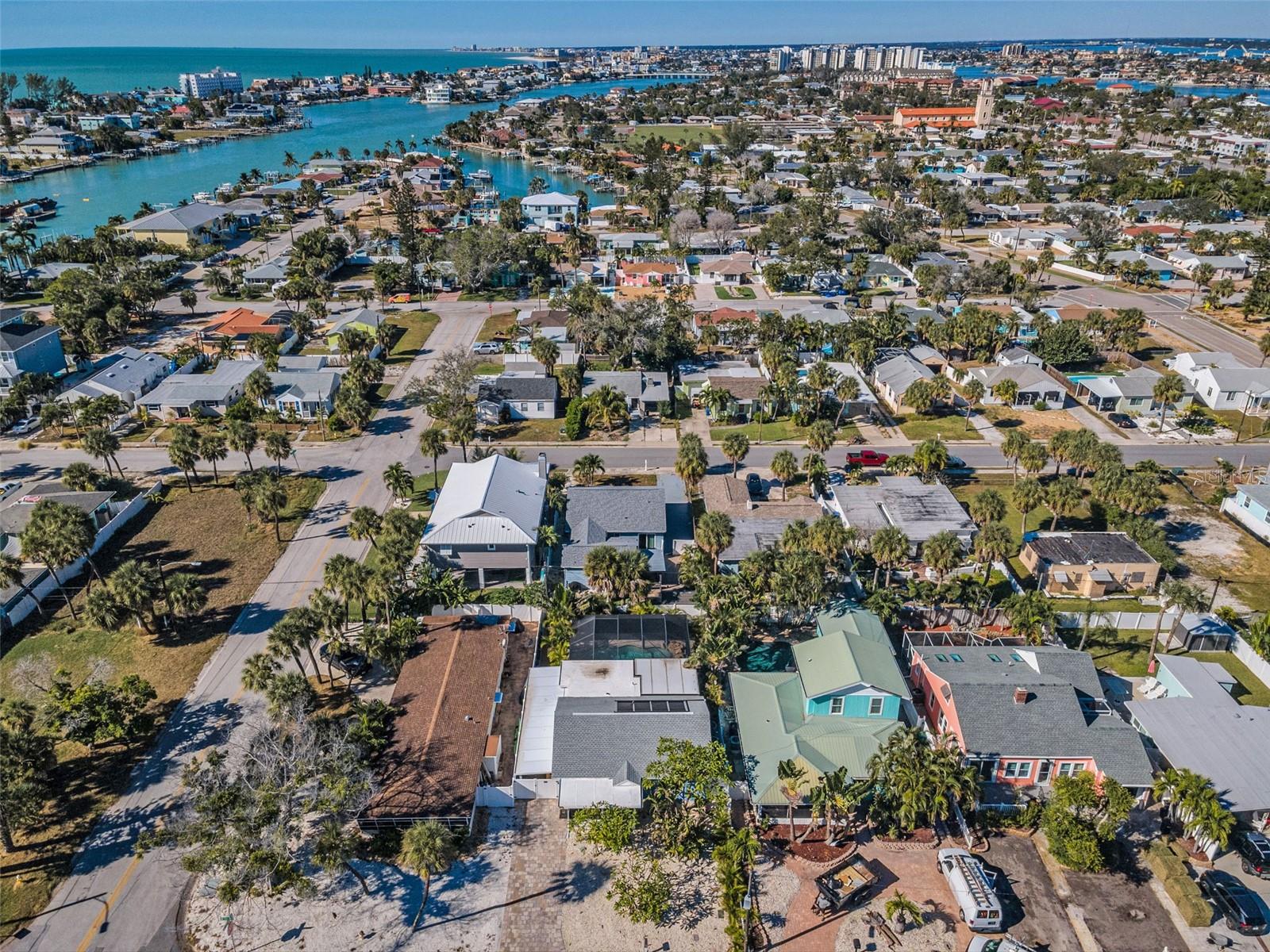 557 77TH AVE, ST PETE BEACH, FL, 33706