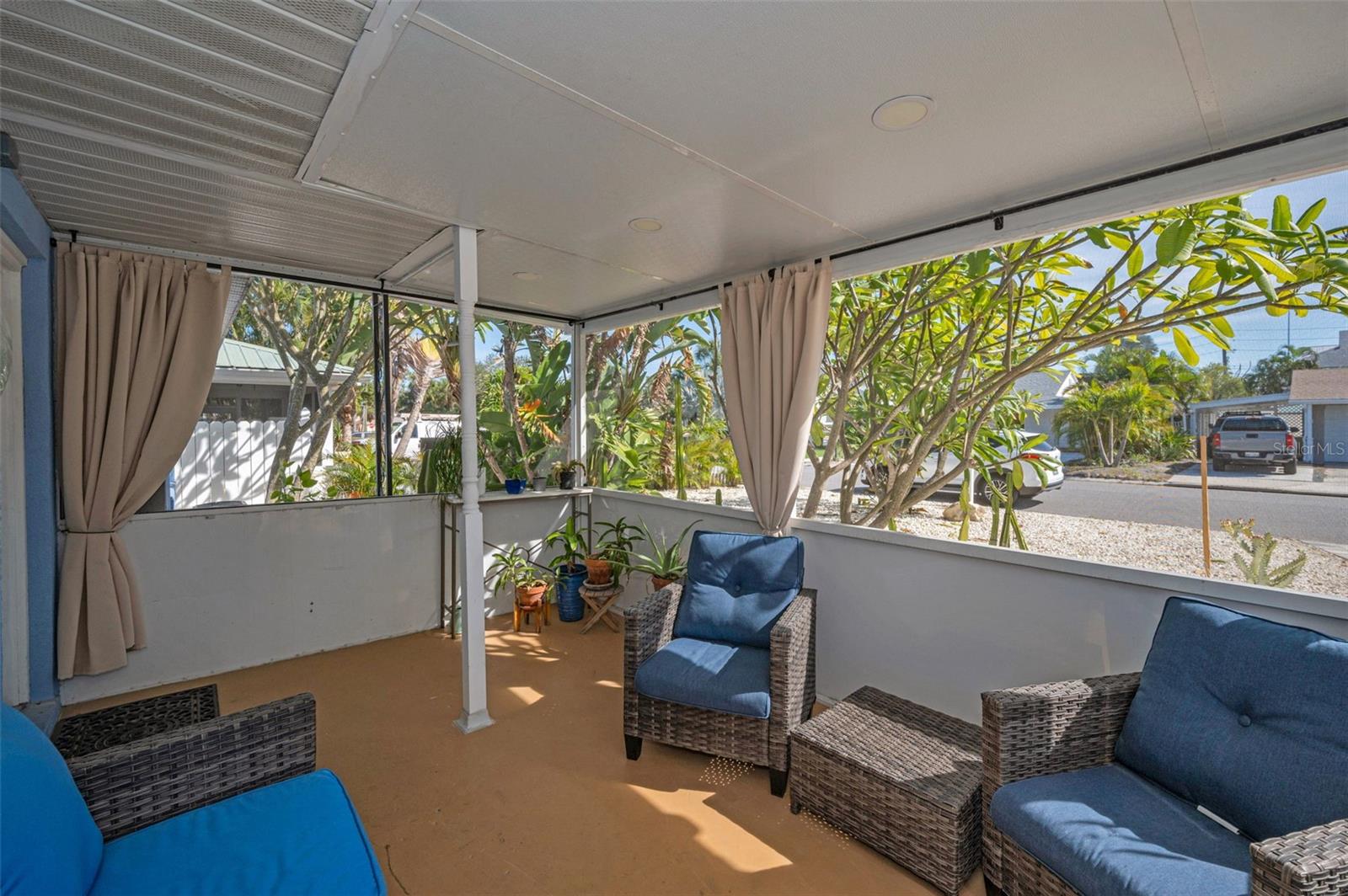 557 77TH AVE, ST PETE BEACH, FL, 33706