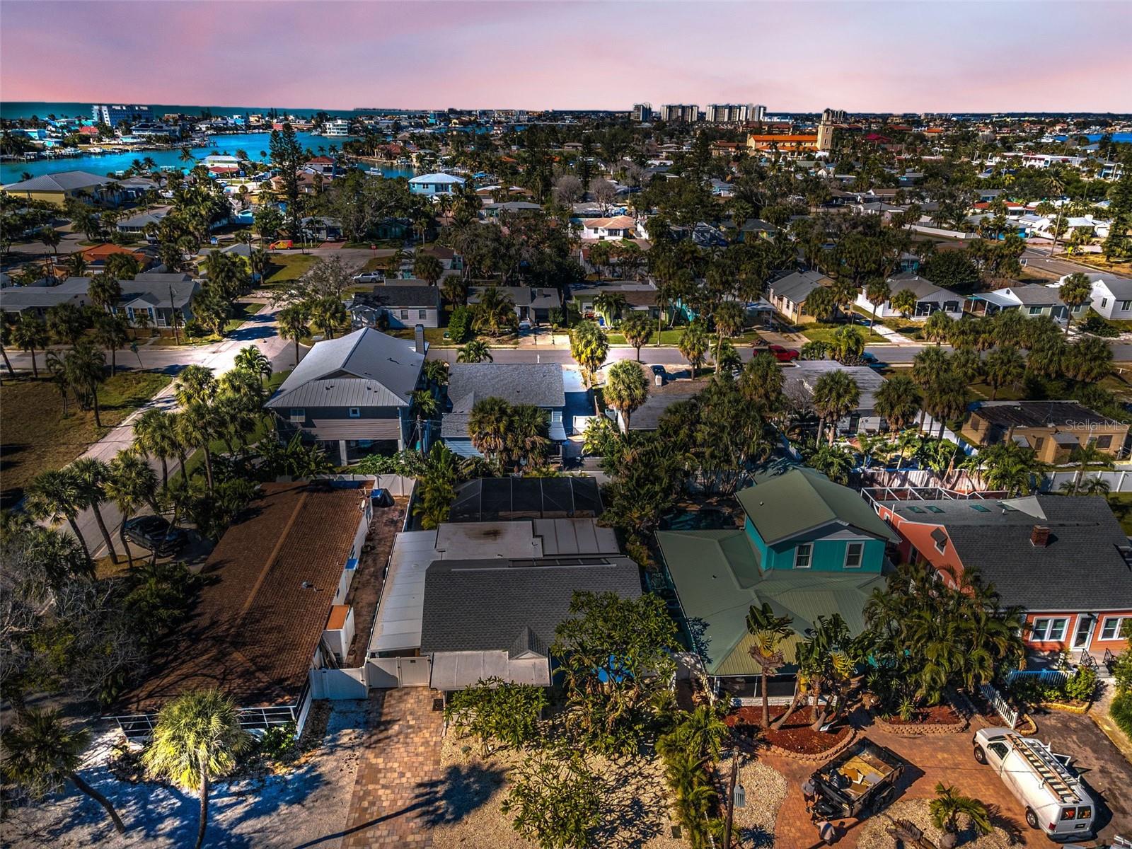 557 77TH AVE, ST PETE BEACH, FL, 33706