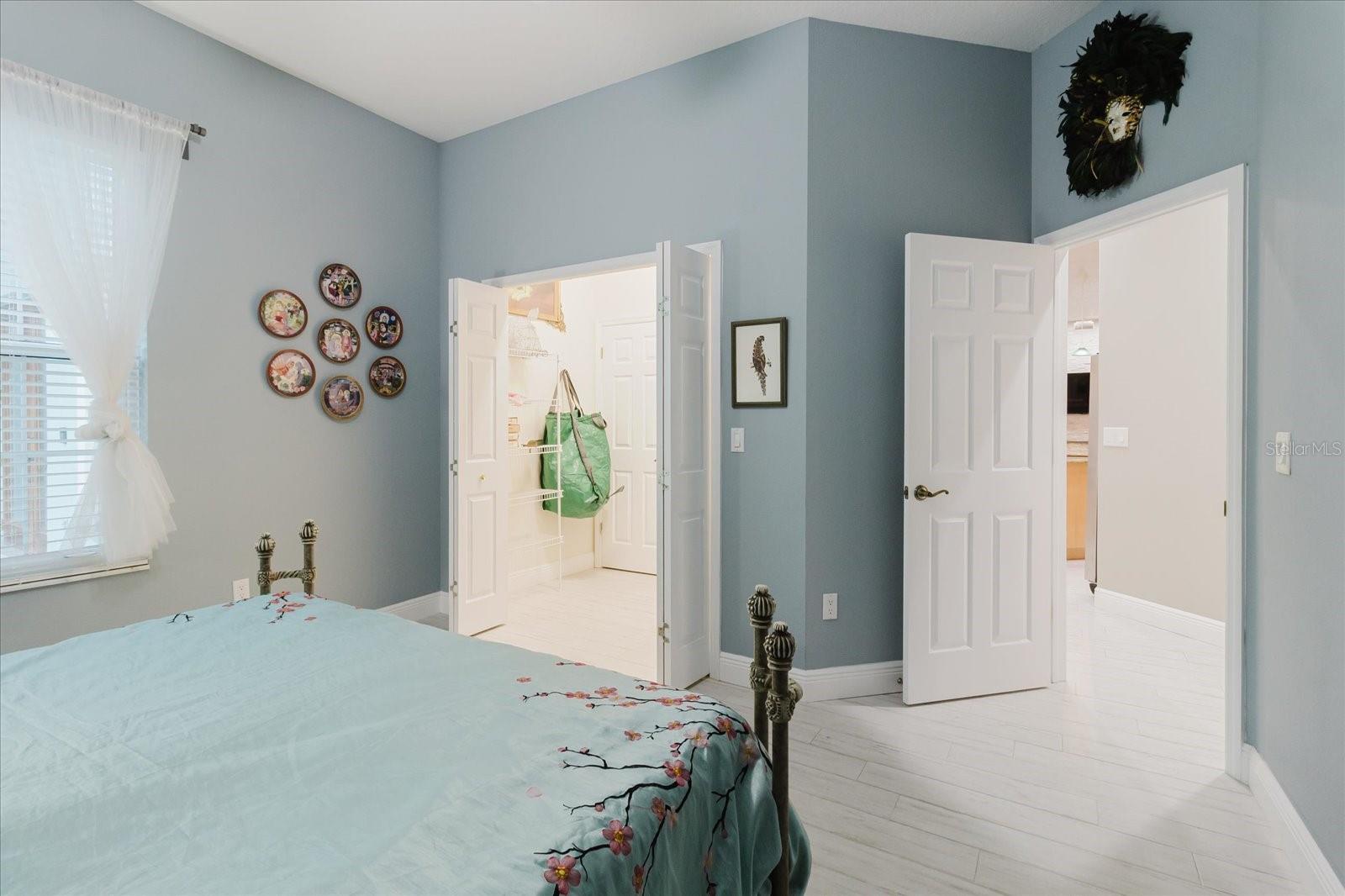 13510 WESTSHIRE DR, TAMPA, FL, 33618