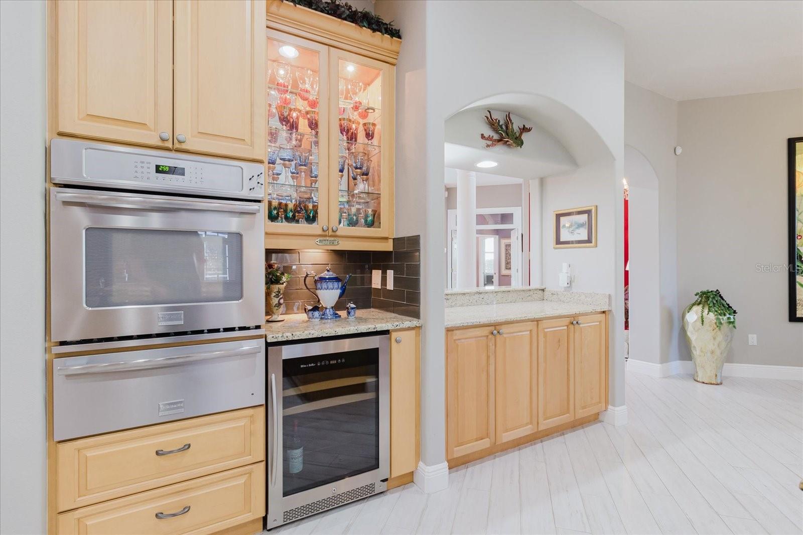 13510 WESTSHIRE DR, TAMPA, FL, 33618