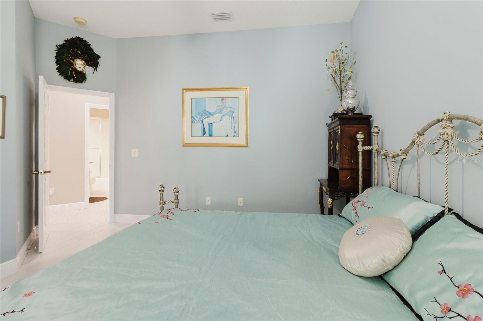 13510 WESTSHIRE DR, TAMPA, FL, 33618