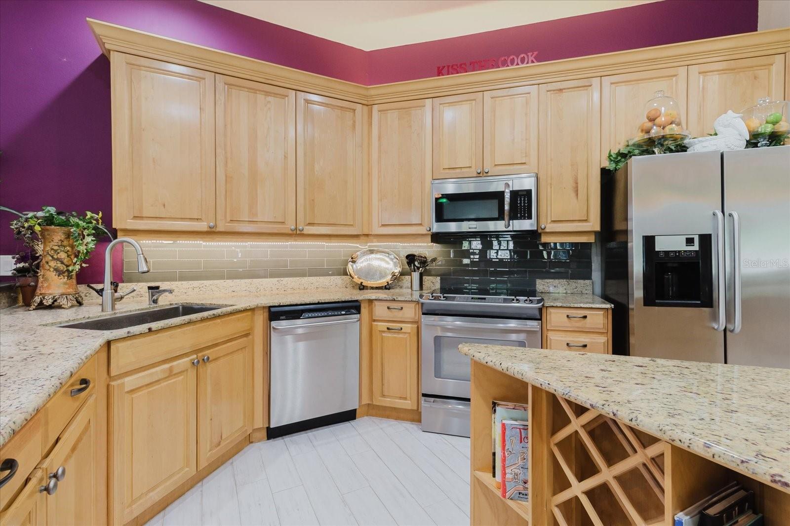 13510 WESTSHIRE DR, TAMPA, FL, 33618