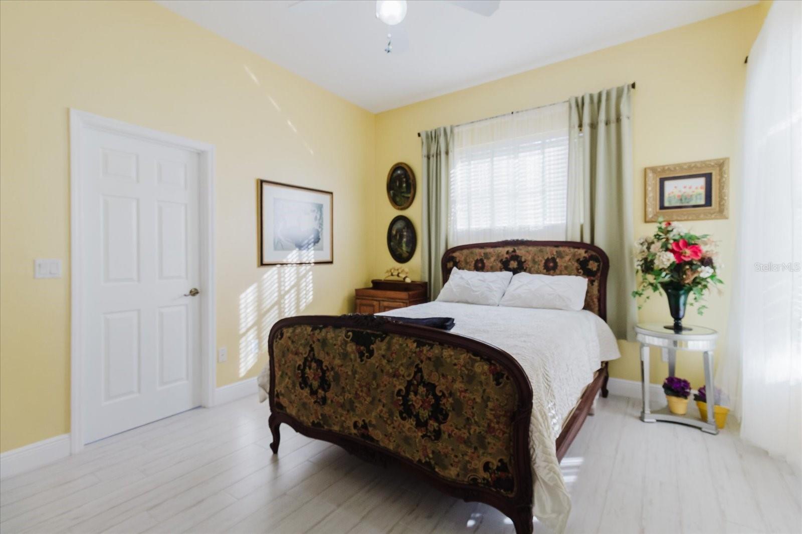 13510 WESTSHIRE DR, TAMPA, FL, 33618