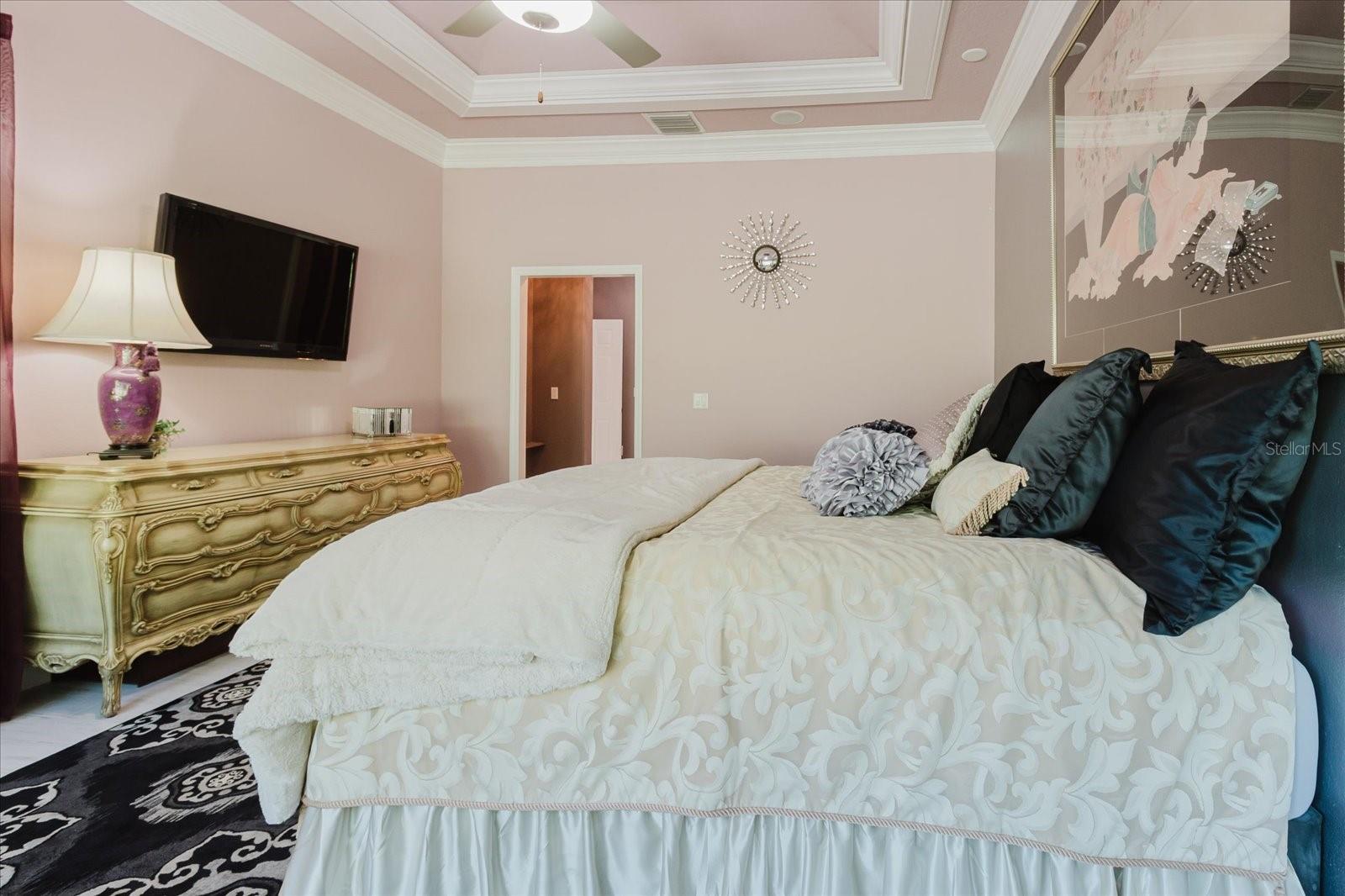 13510 WESTSHIRE DR, TAMPA, FL, 33618