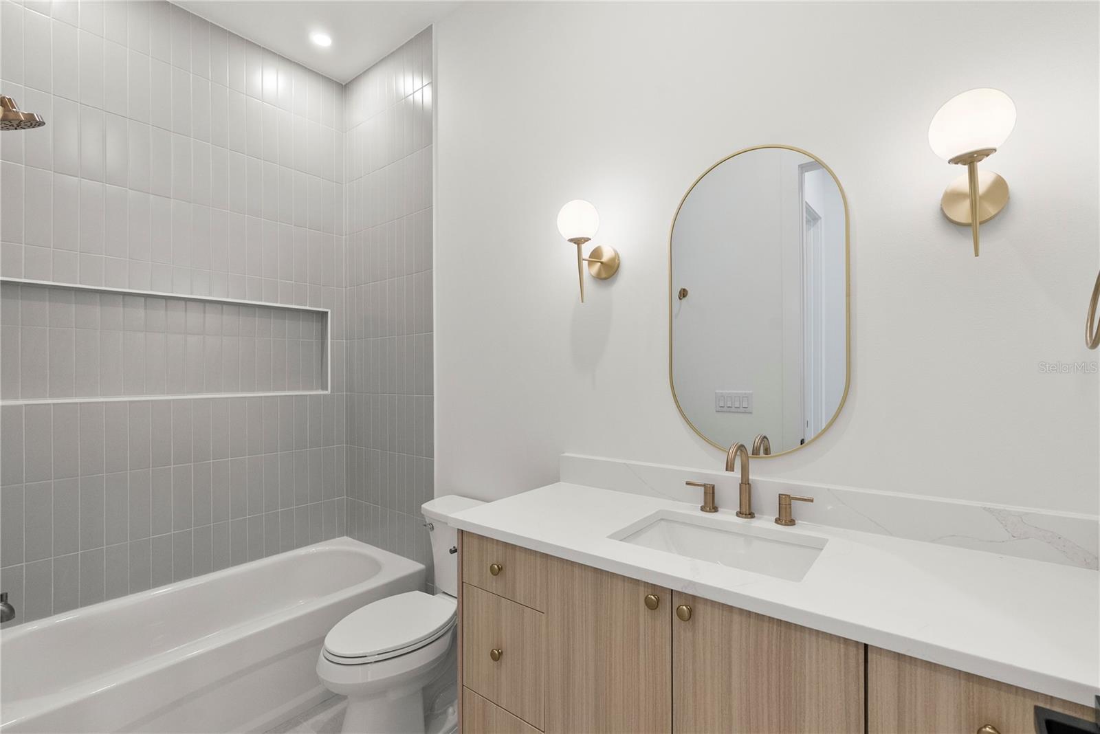 921 12TH ST N, ST PETERSBURG, FL, 33705