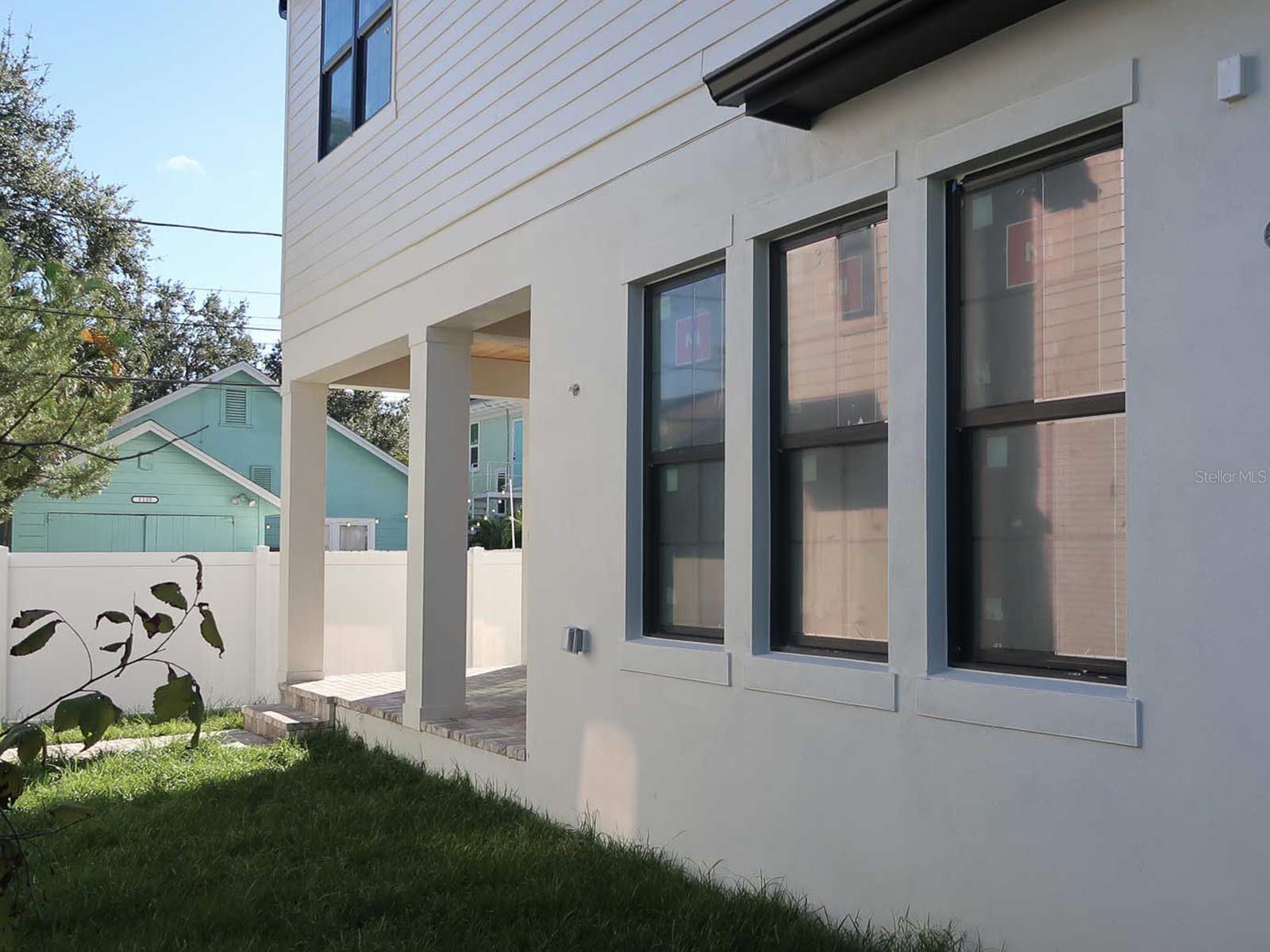 921 12TH ST N, ST PETERSBURG, FL, 33705