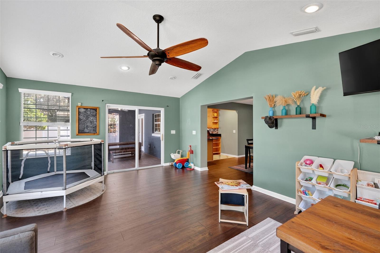 145 ESSEX DR, LONGWOOD, FL, 32779