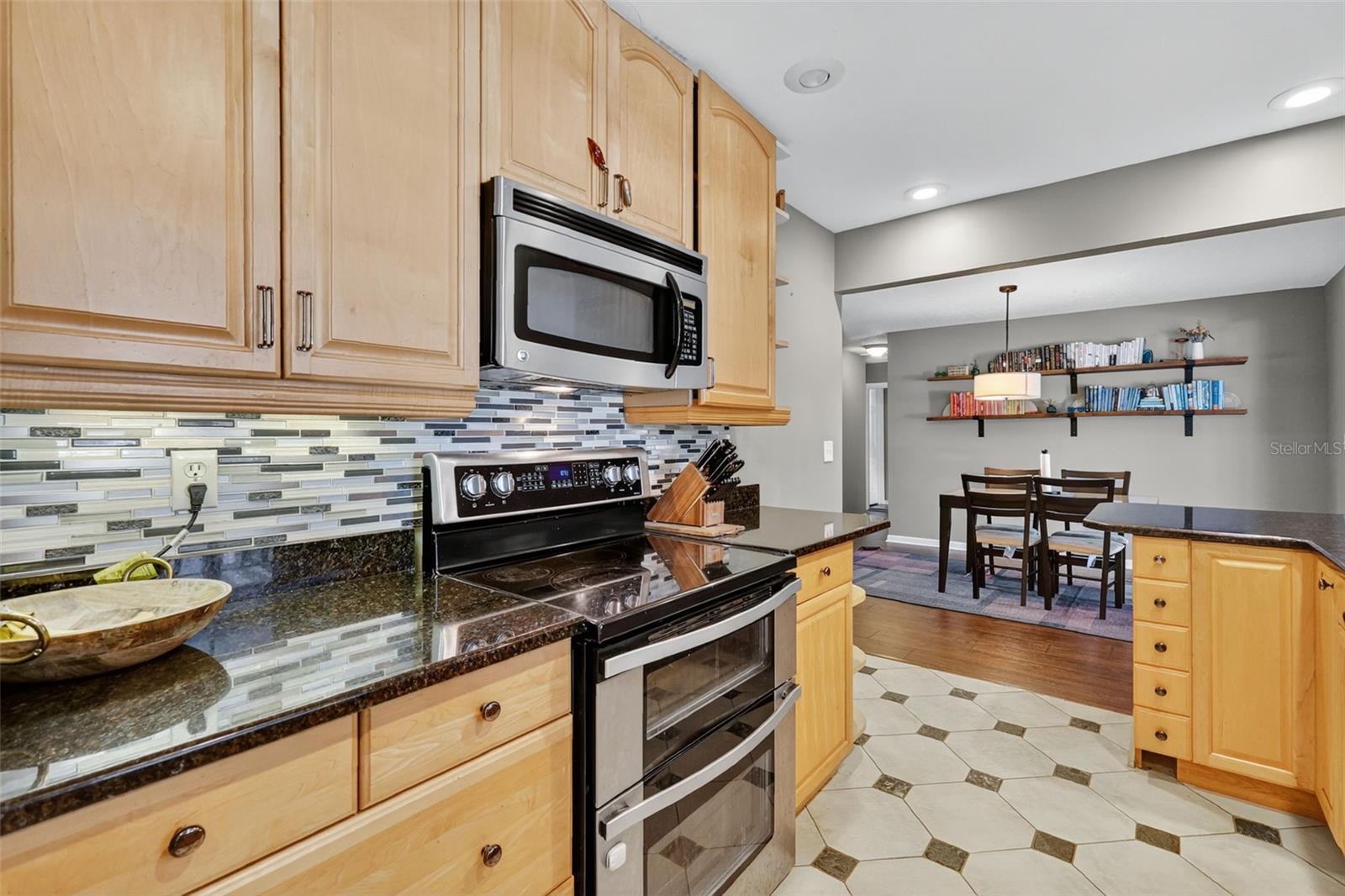 145 ESSEX DR, LONGWOOD, FL, 32779