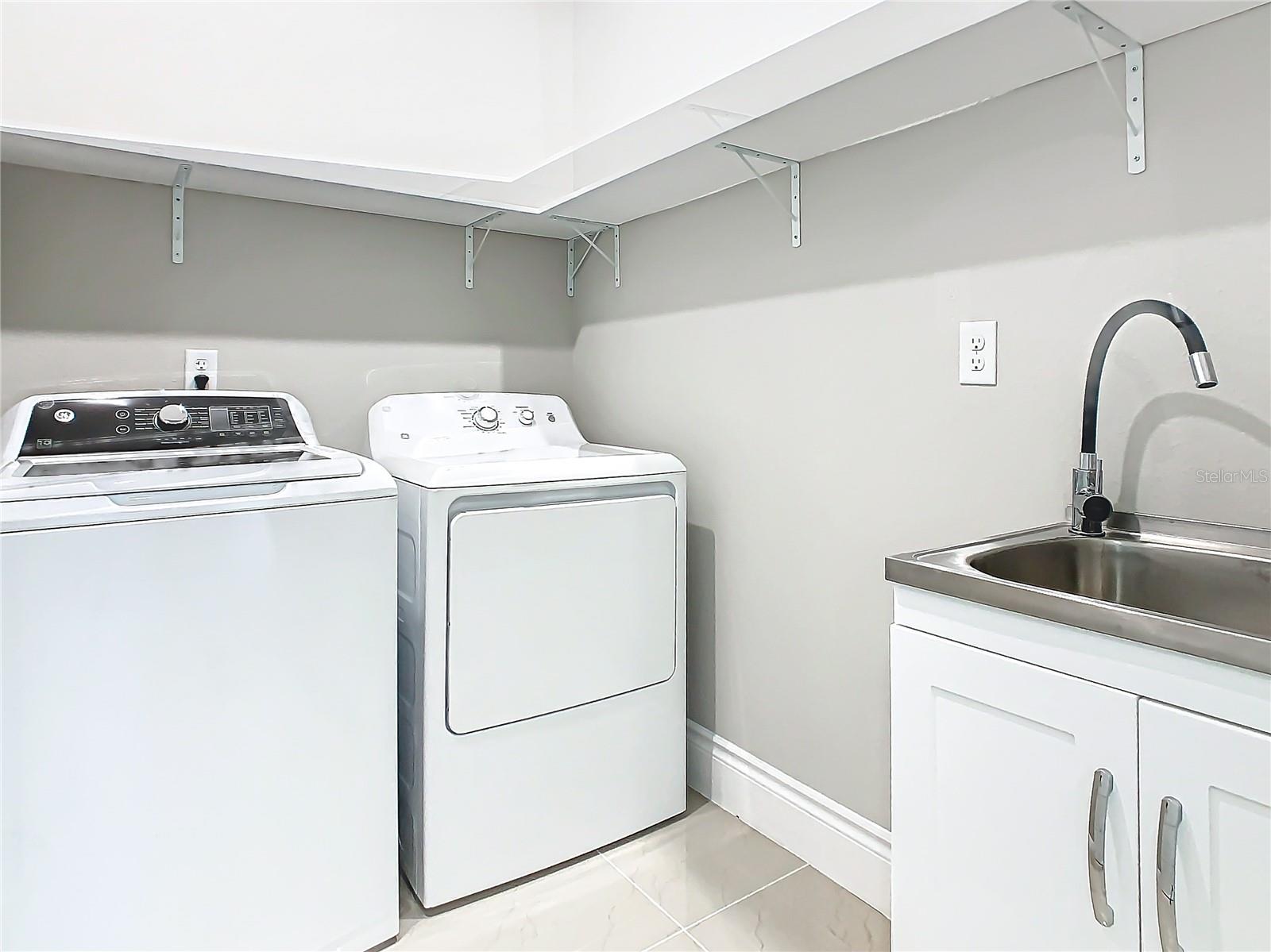 2000 GREENBRIAR TER, DAVENPORT, FL, 33837