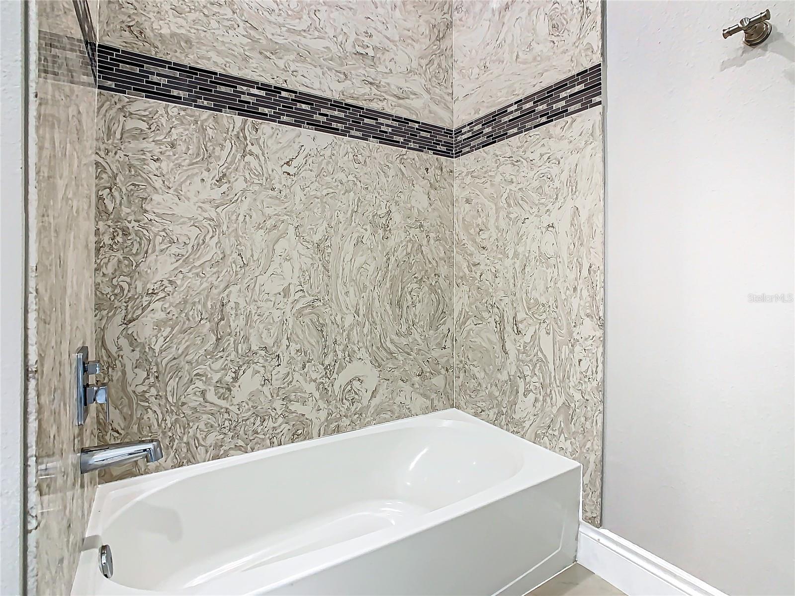 2000 GREENBRIAR TER, DAVENPORT, FL, 33837