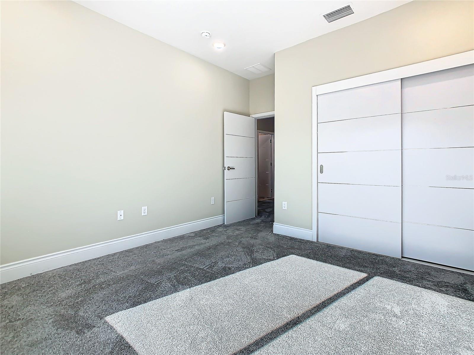 2000 GREENBRIAR TER, DAVENPORT, FL, 33837