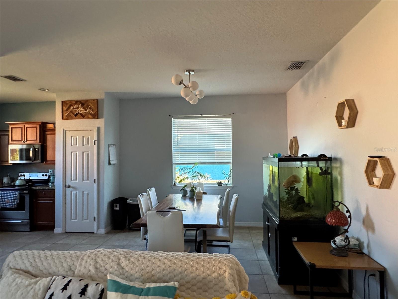 132 HIGHLAND MEADOWS AVE, DAVENPORT, FL, 33837