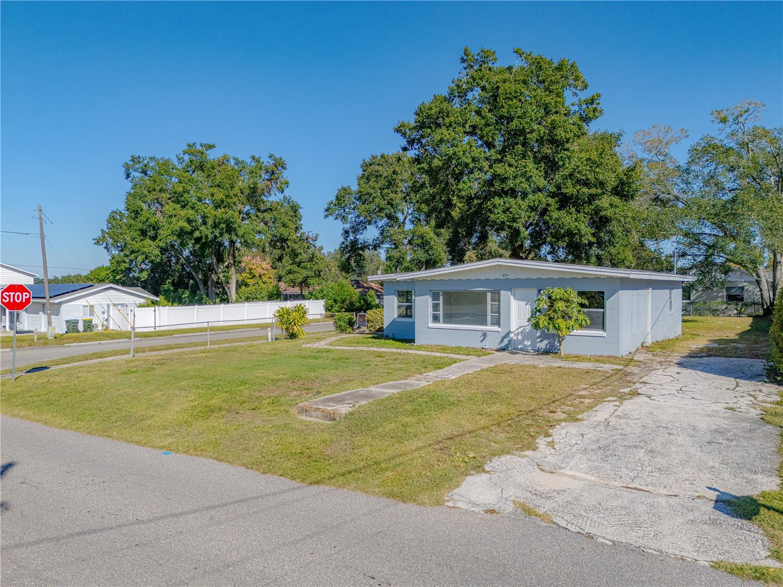 809 DISSTON AVE, CLERMONT, FL, 34711