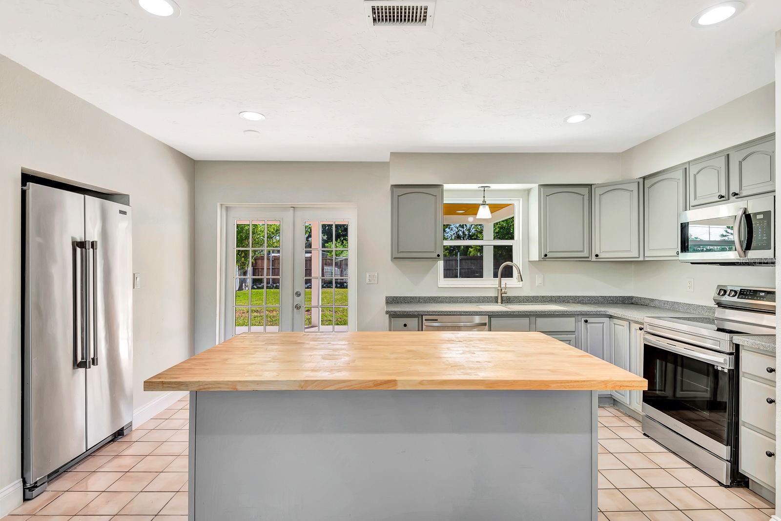 3612 46TH AVE DR W, BRADENTON, FL, 34210